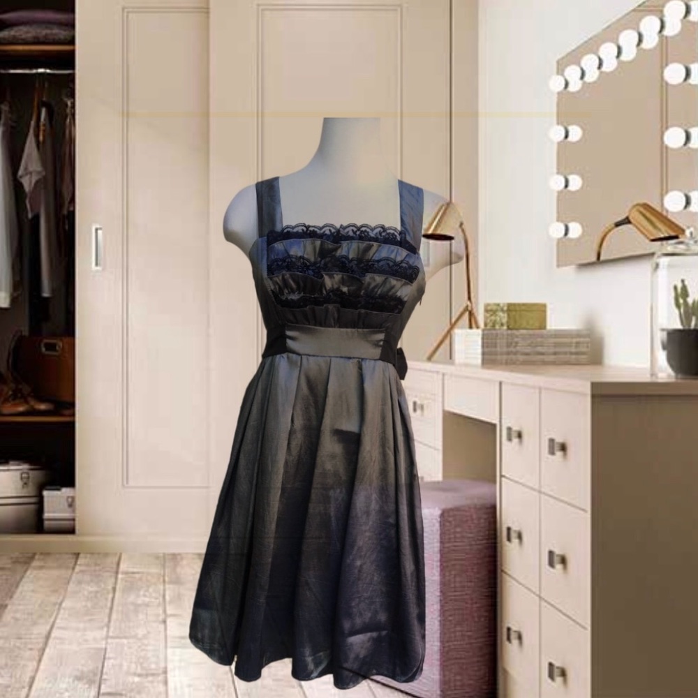 Final Sale Ryu New Cocktail Grey / Black Dress